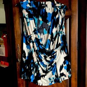 DKNY career top, white/blk/blue, size XL